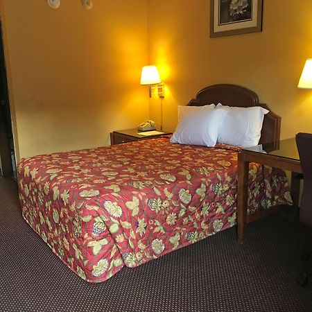 Days Inn By Wyndham York Alabama Esterno foto