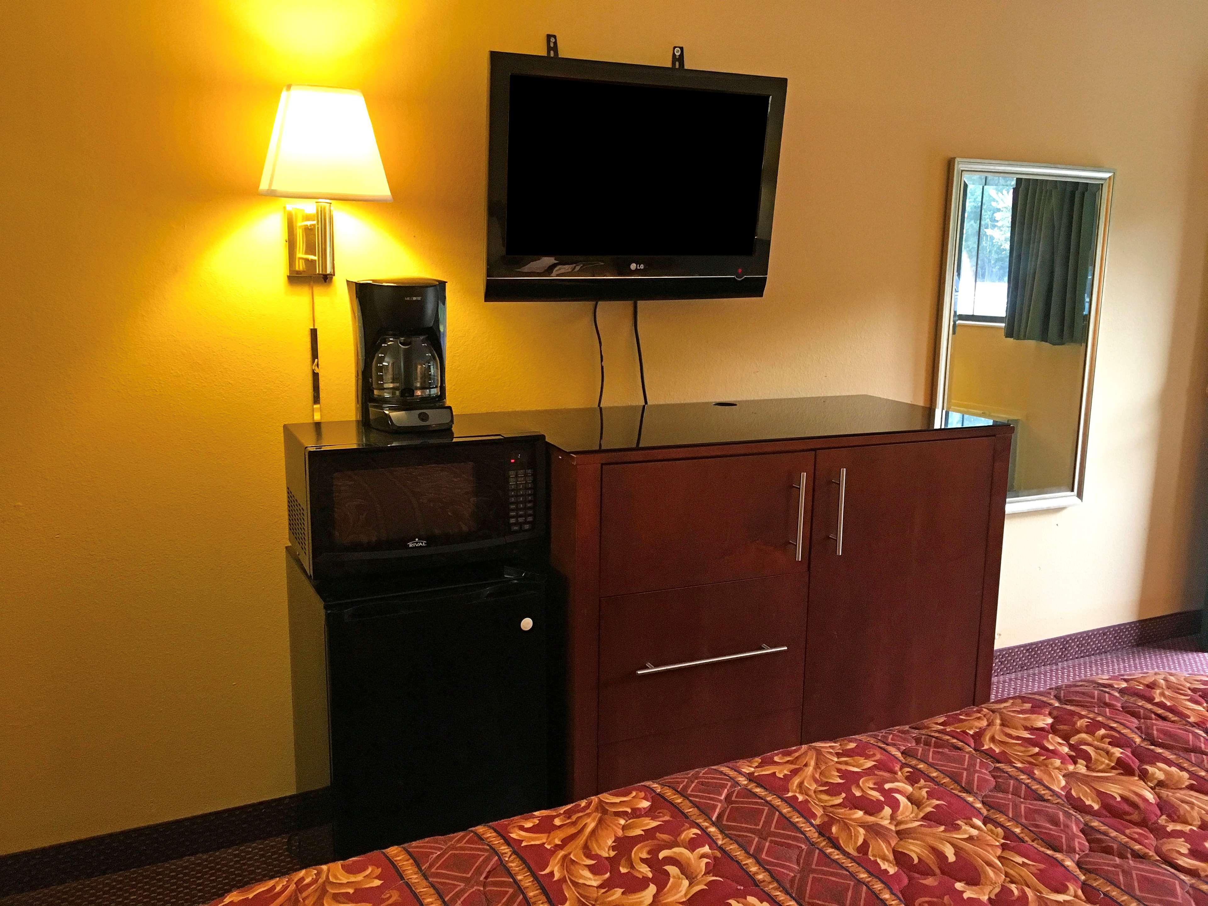 Days Inn By Wyndham York Alabama Esterno foto